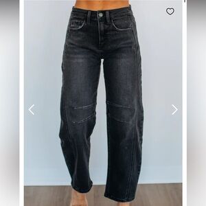 Flying Monkey Women's High rise ankle barrel Black Jeans